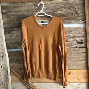 ATTITUDE merino wool v-neck sweater size Large